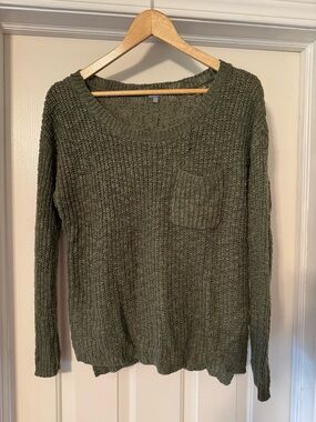 Olive Green Women's Knit Sweater with Pocket